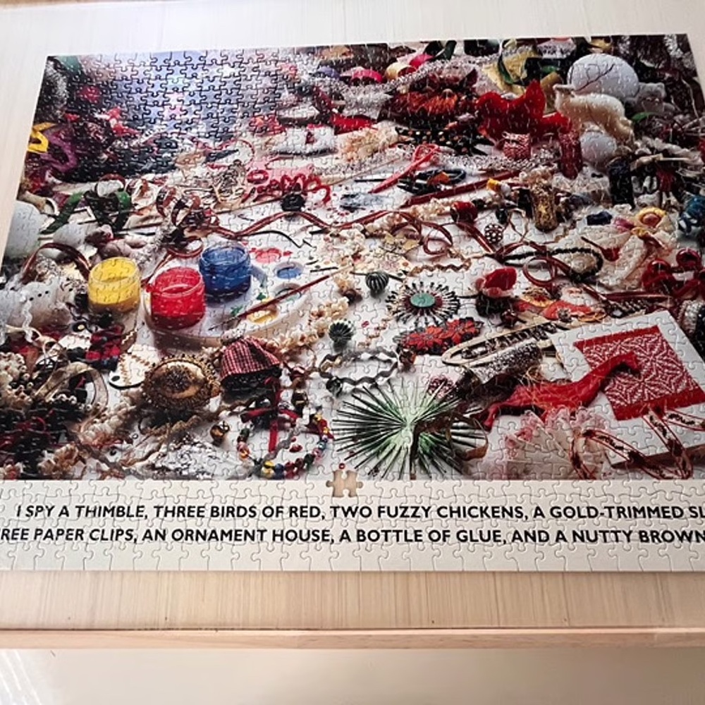 Vintage I Spy Holidays Christmas Crafts Challenge Jigsaw Puzzle 1000 Pieces
